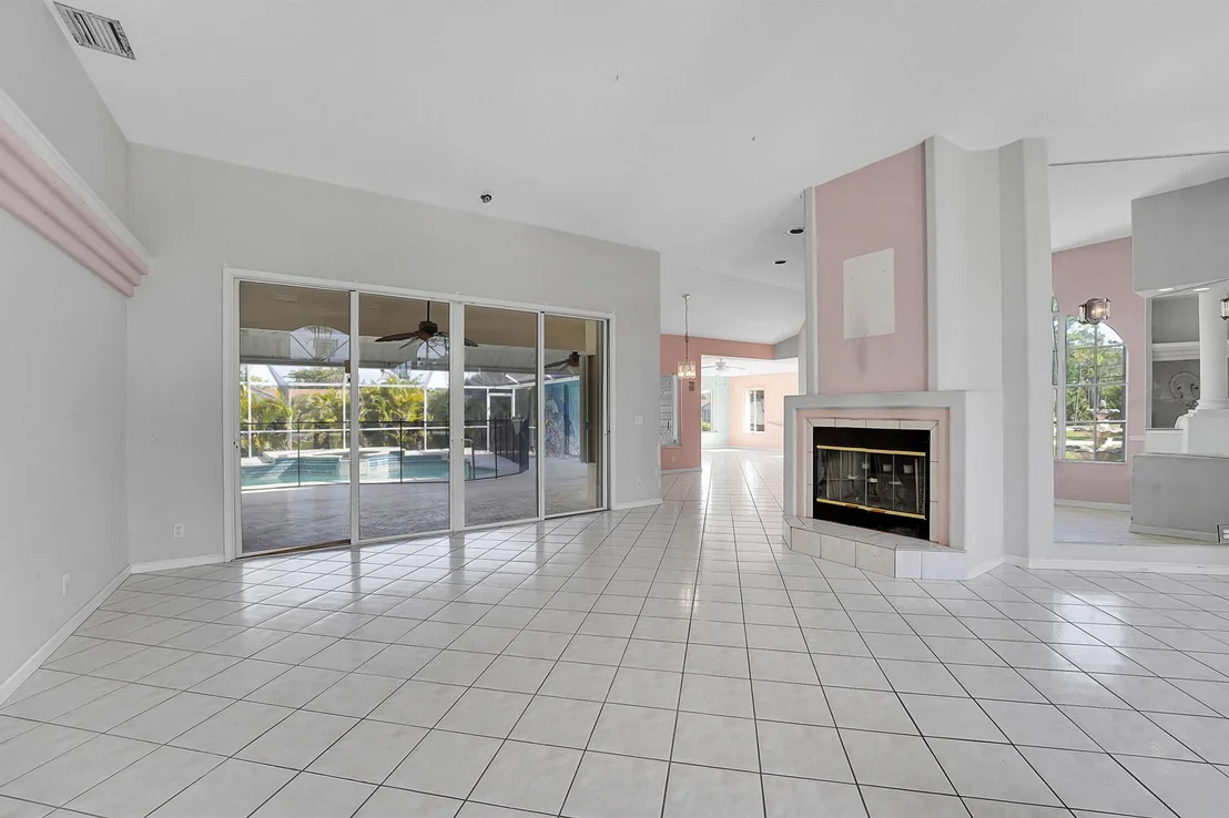 Photo of 14541 68th Street N