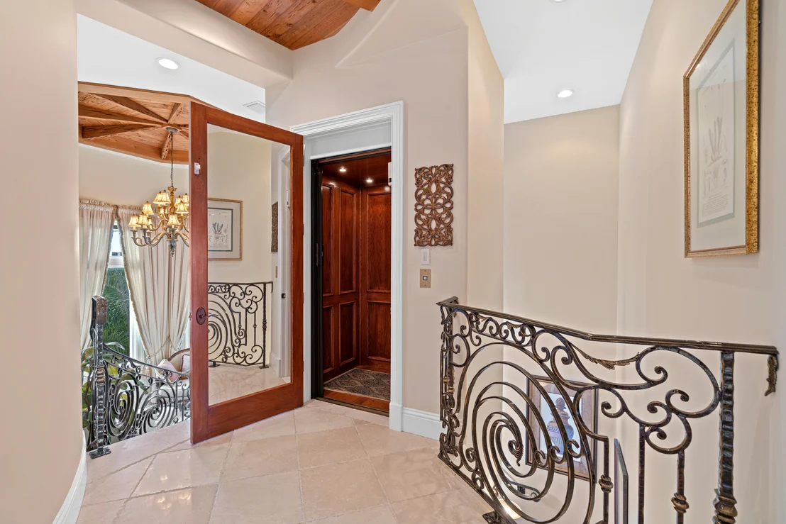 Photo of 4117 S Ocean Boulevard