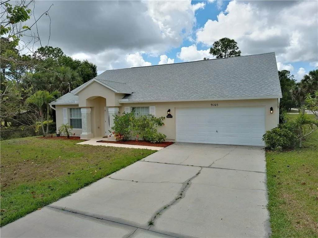 Photo of 9165 85th Place