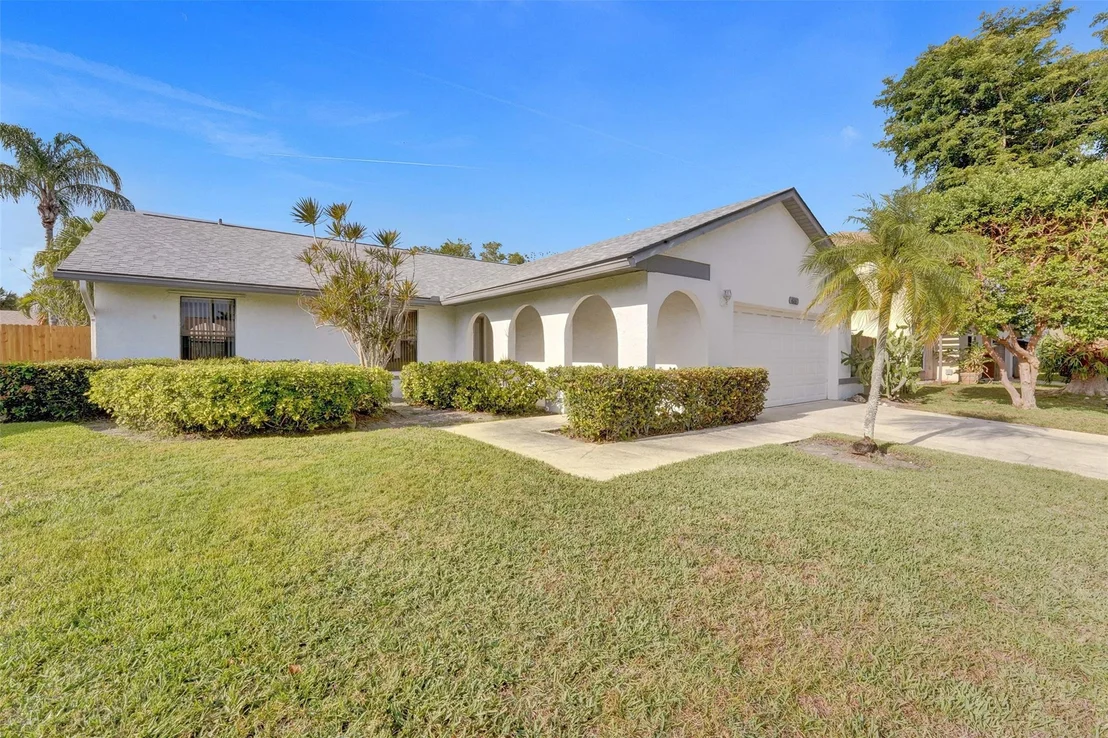 Photo of 4261 NW 5th Drive