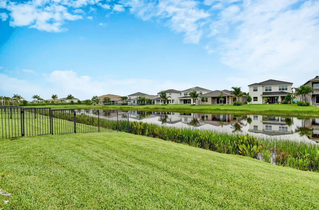 Photo of 15386 Blue River Road