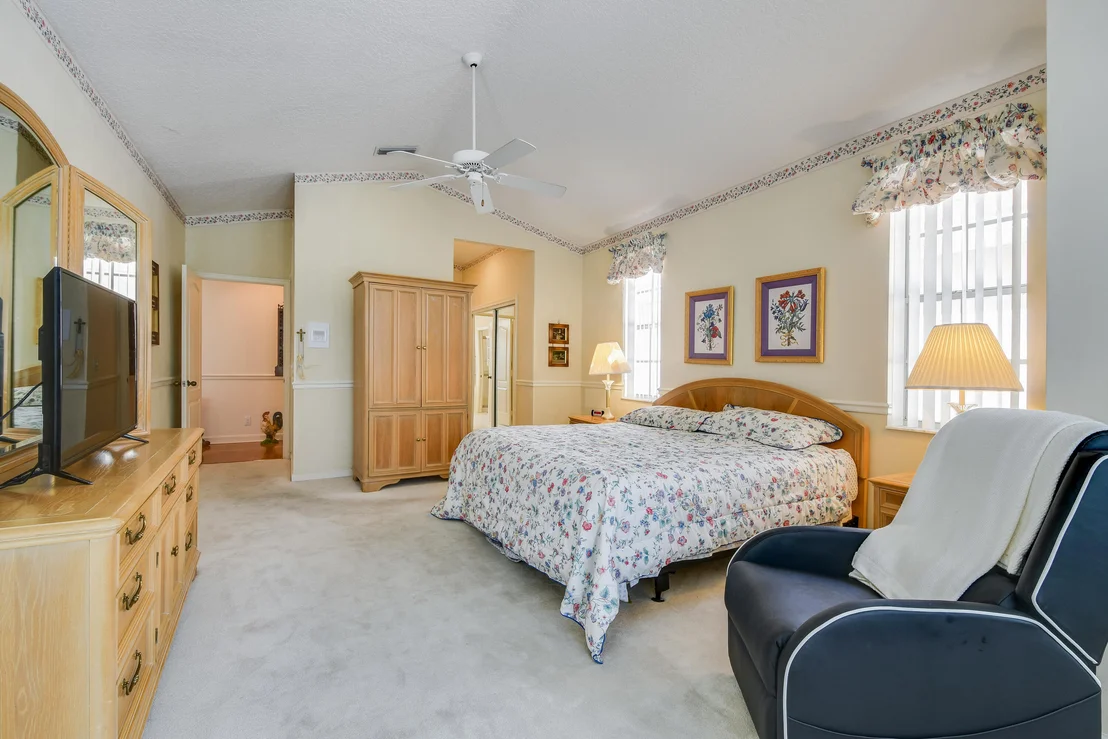 Photo of 224 Eagleton Estate Boulevard
