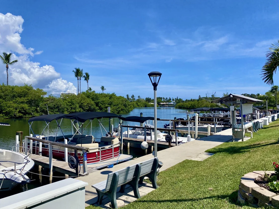 Photo of 400 N A1a 122