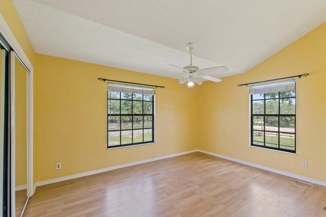 Photo of 1350 C Road