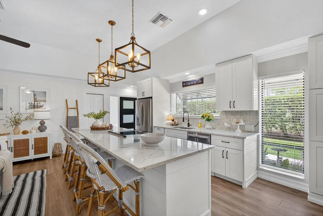 Photo of Unit B at 101 Half Moon Circle
