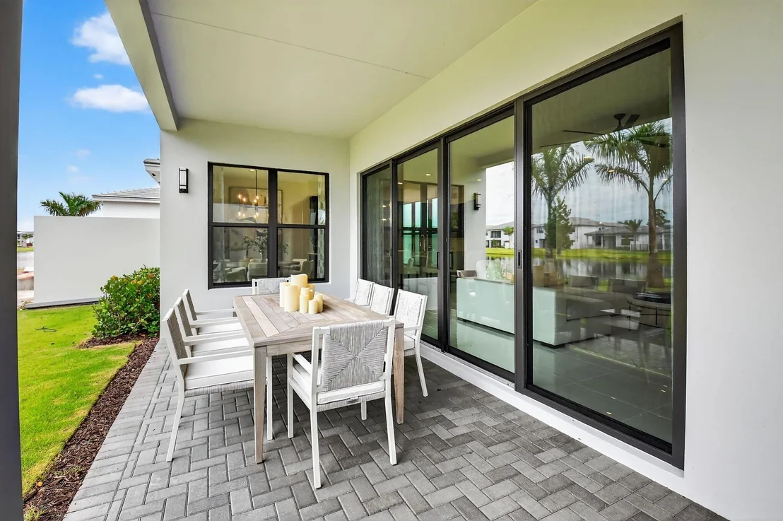Photo of 9436 Riverside Park Drive