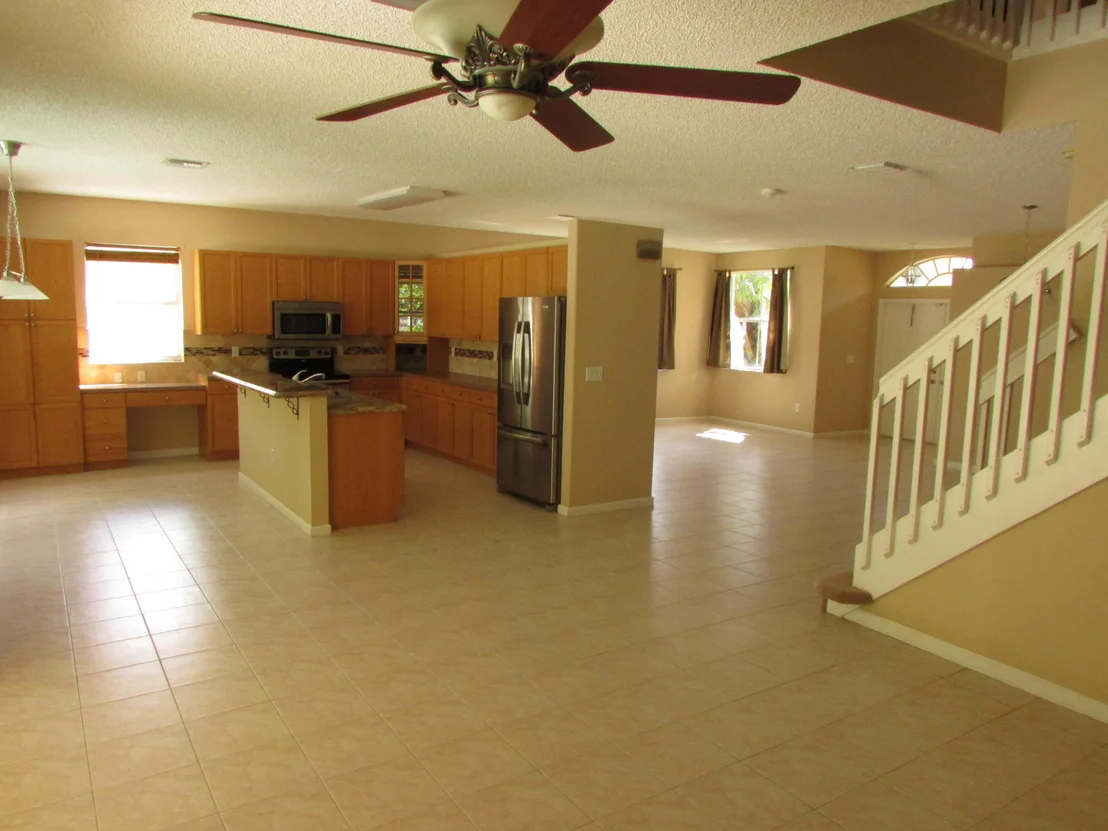 Photo of 6166 Oak Bluff Way