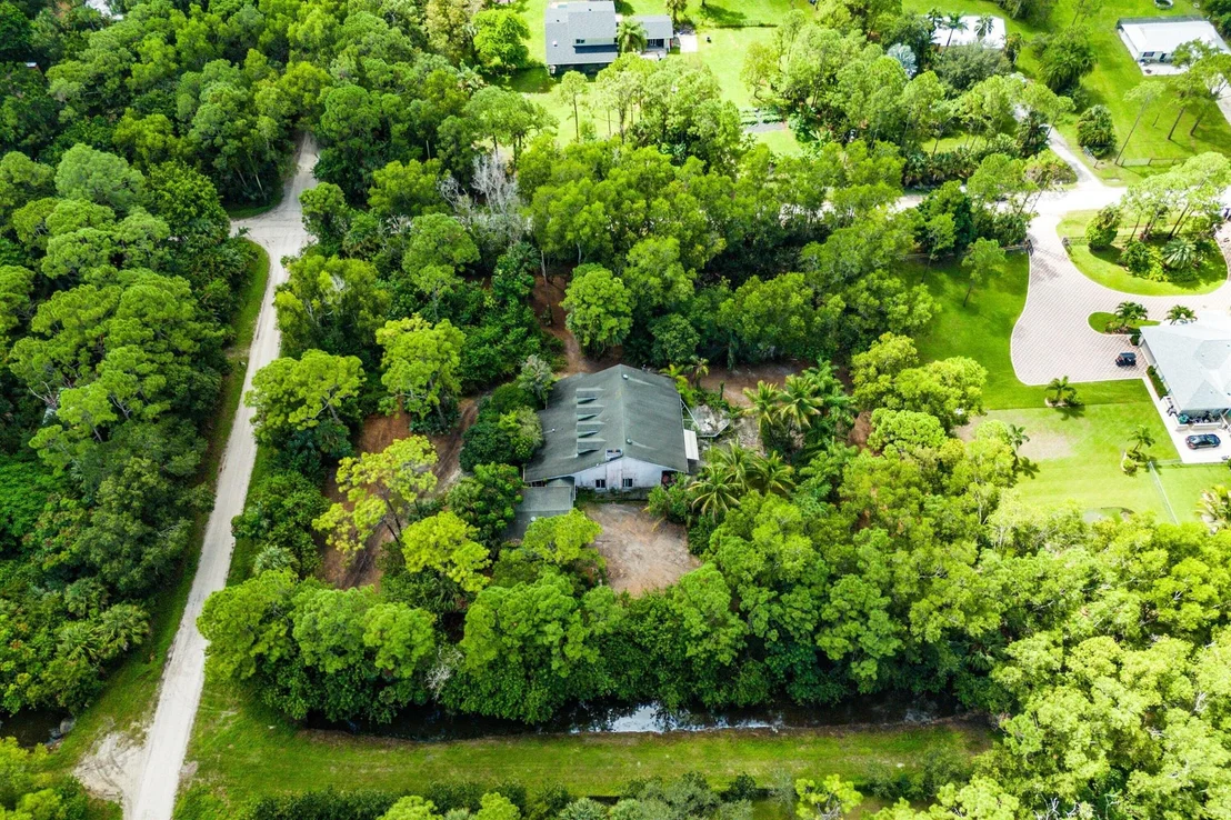 Photo of 16457 115th Avenue N