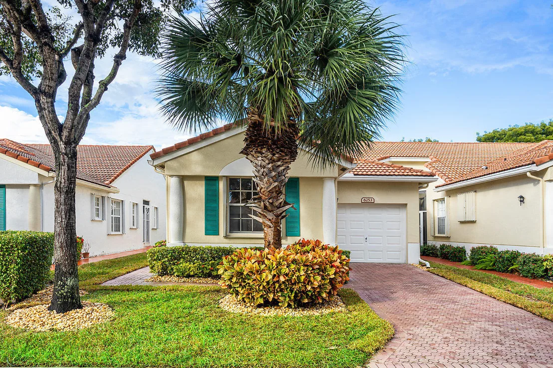 Photo of 6253 Heliconia Road