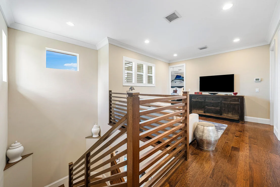 Photo of 33 Spanish River Drive