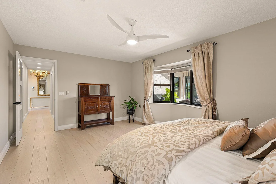 Photo of 5534 Forest Oaks Terrace