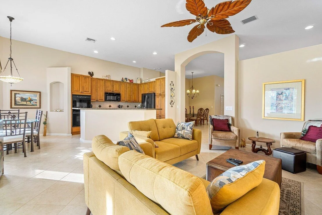 Photo of 7088 Demedici Circle