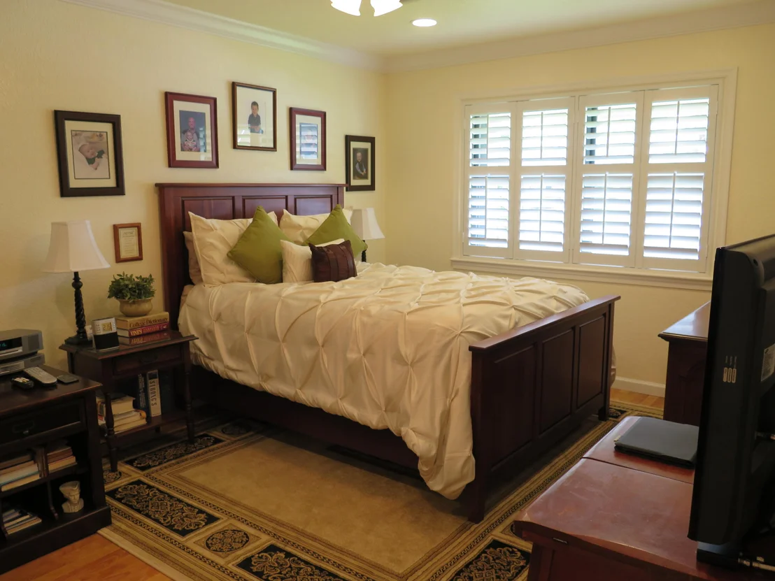 Photo of Unit A at 105 Half Moon Circle