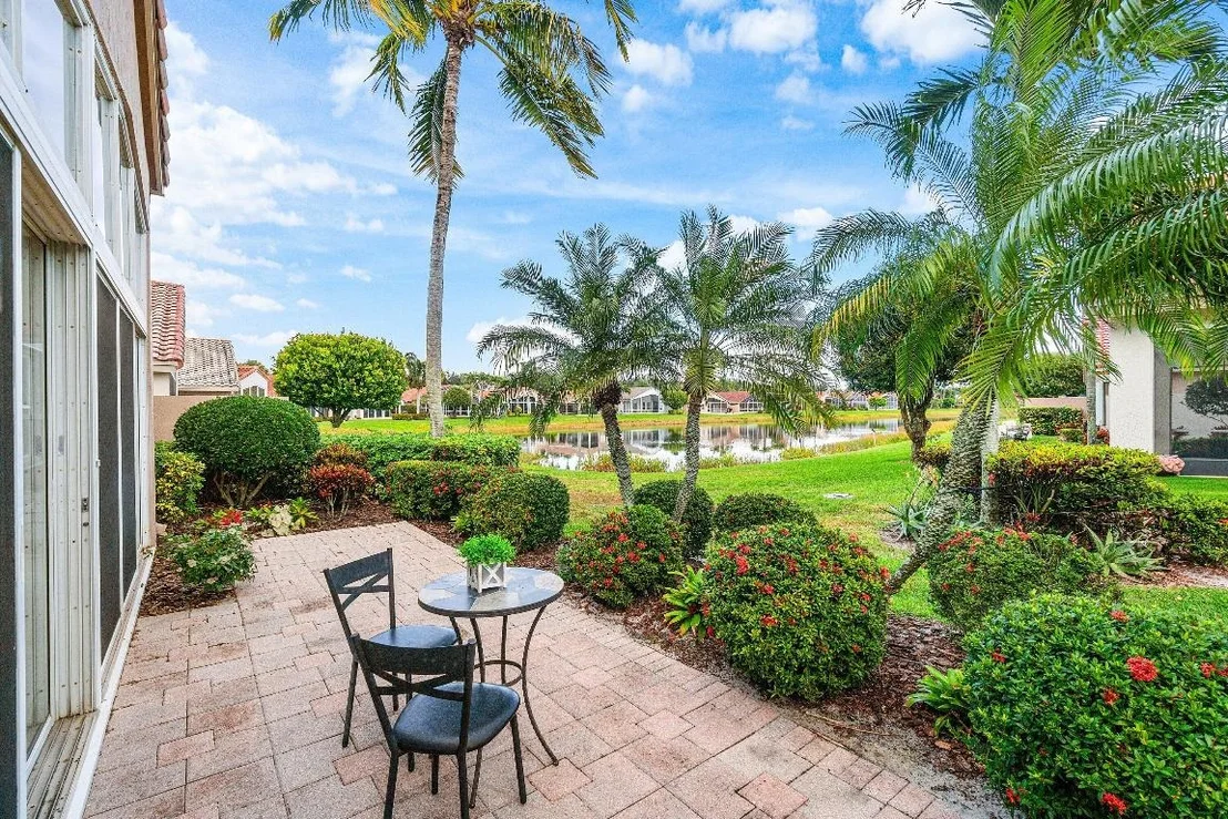 Photo of 6698 Sherbrook Drive