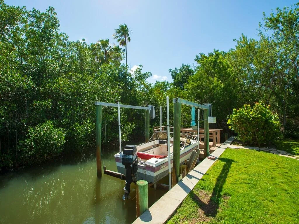 Photo of 285 Live Oak Drive