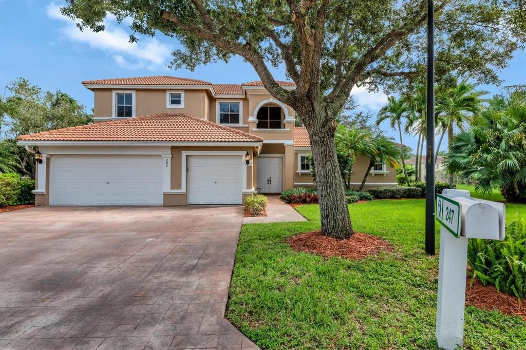 Photo of 247 Spoonbill Lane S