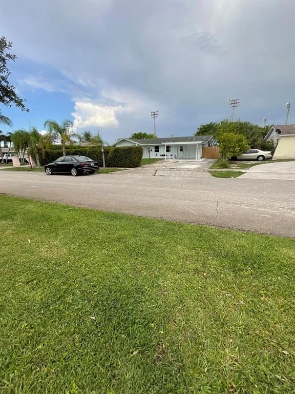 Photo of 638 Date Palm Drive