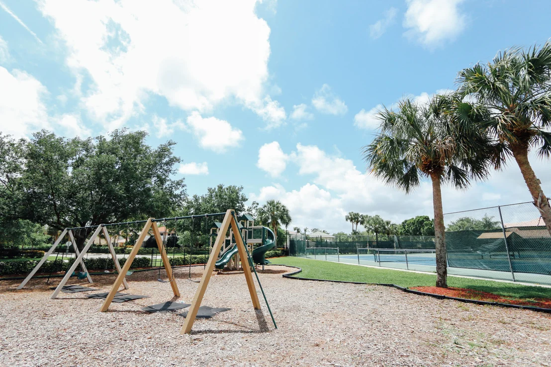 Photo of 1175 Egret Circle S