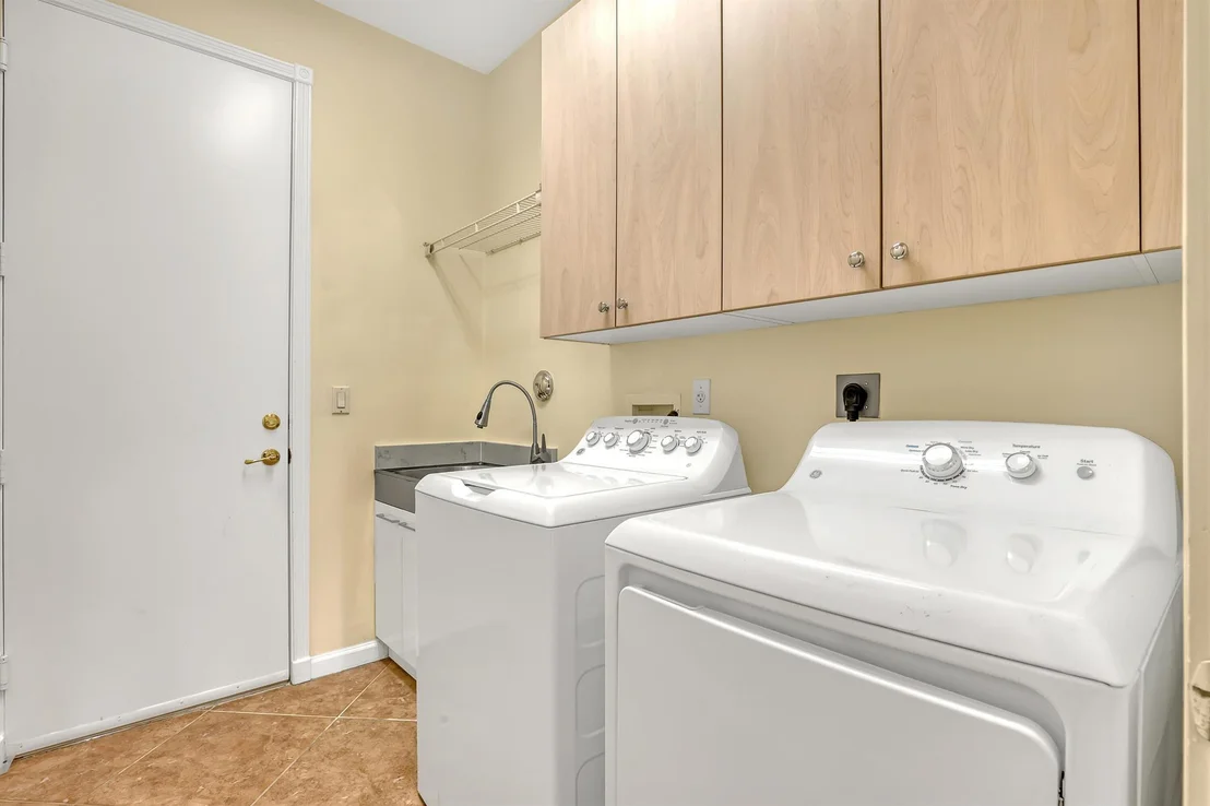 Photo of 13232 Alhambra Lake Circle