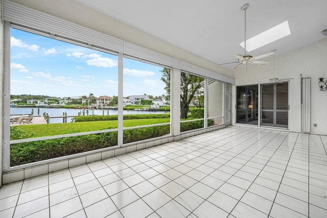 Photo of 3602 Captains Way
