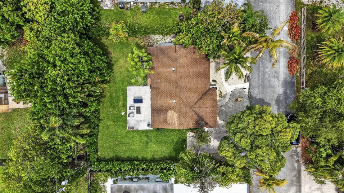 Photo of 1875 Ridge Road
