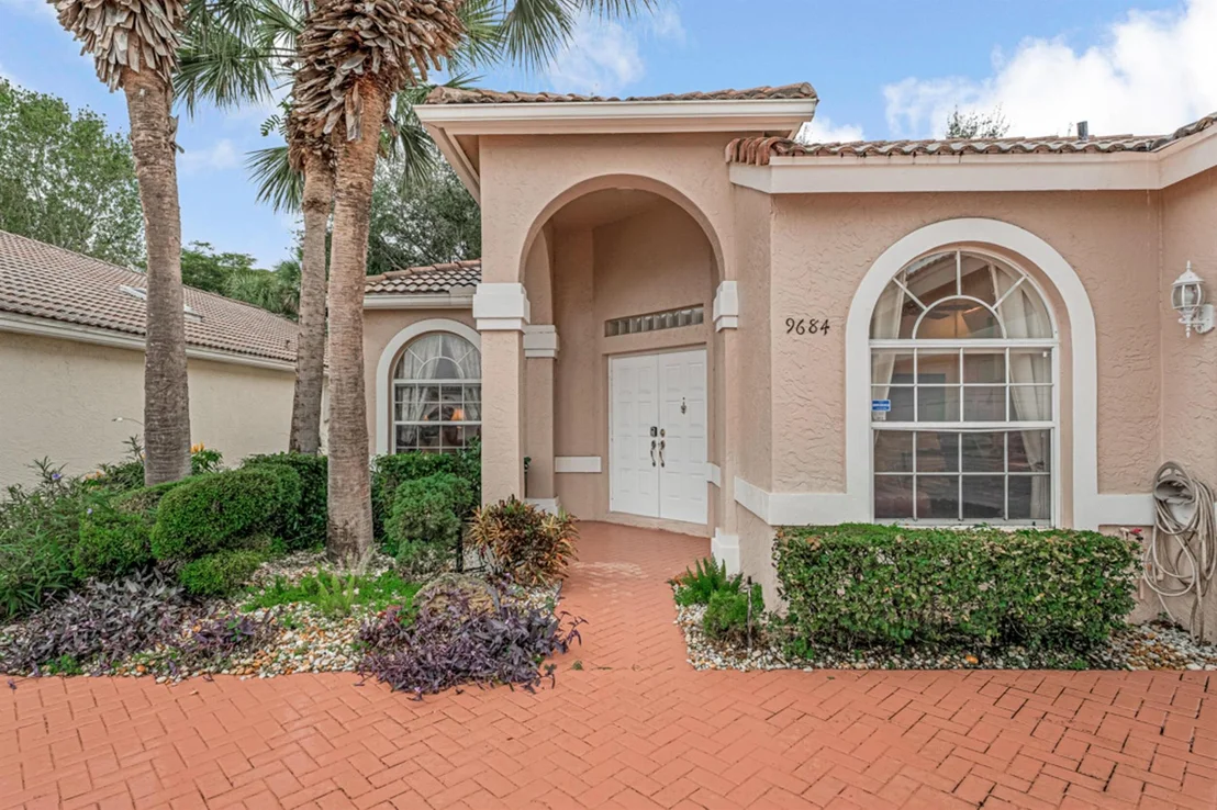 Photo of 9684 Arbor View Drive N