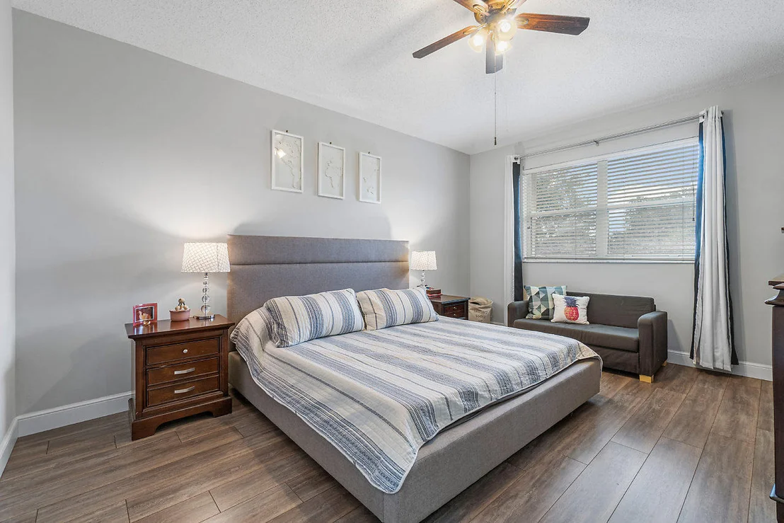Photo of 7869 Manor Forest Lane