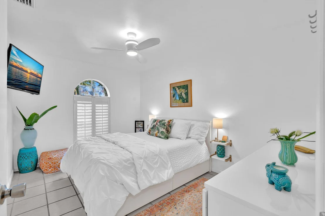 Photo of 498 Oregon Lane