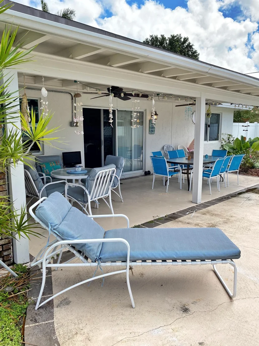 Photo of 421 Davis Road
