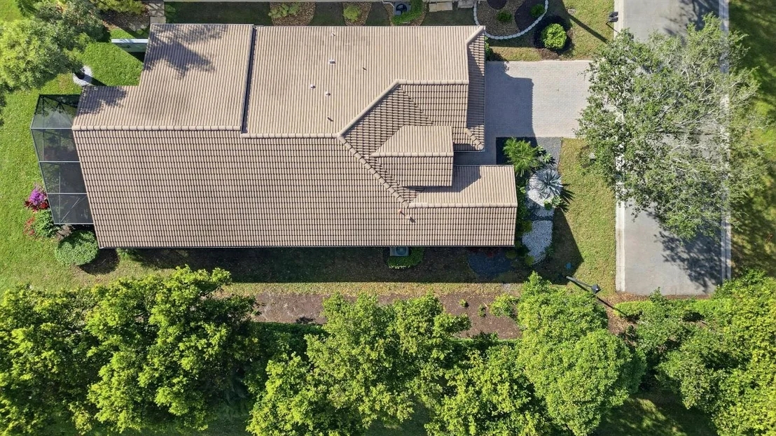 Photo of 8752 Palm River Drive