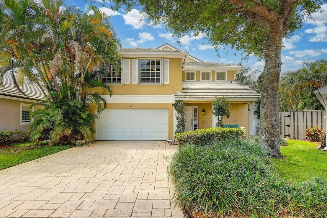 Photo of 11 Commanders Drive