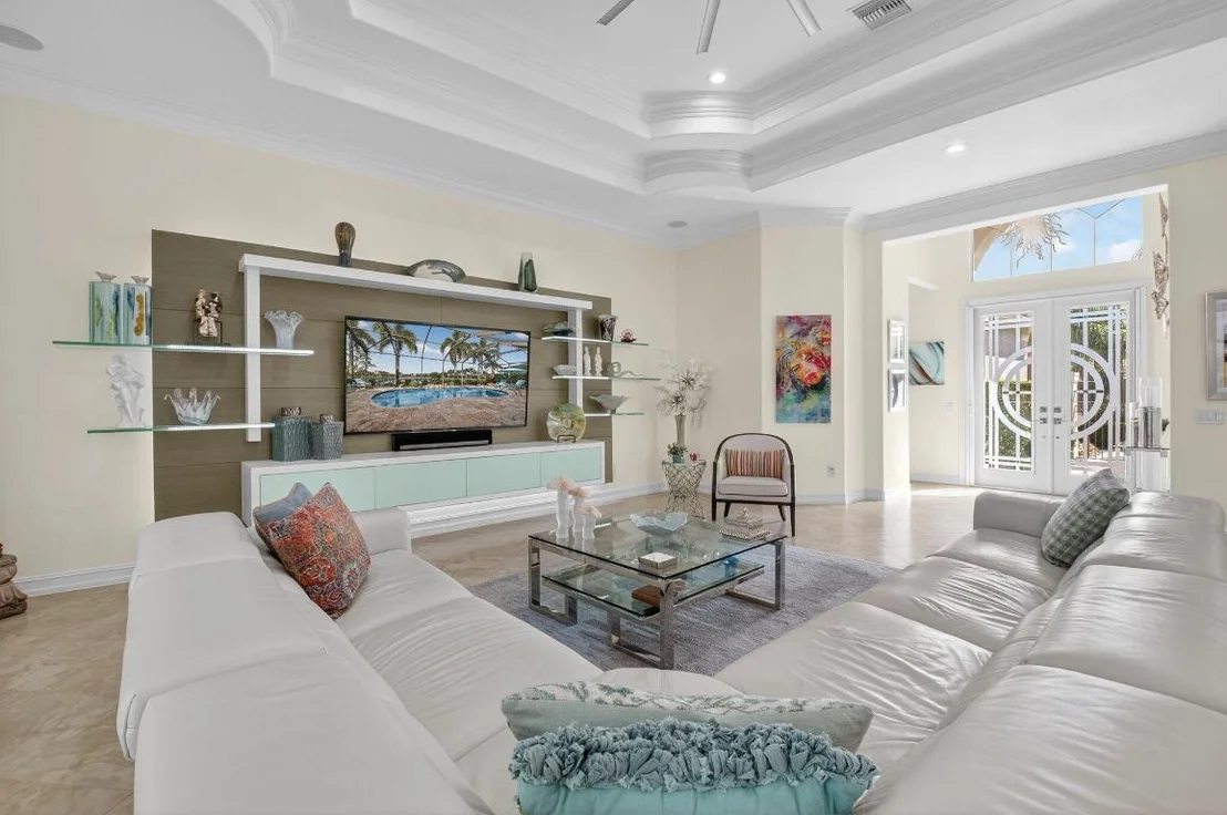 Photo of 10685 Whitewind Circle