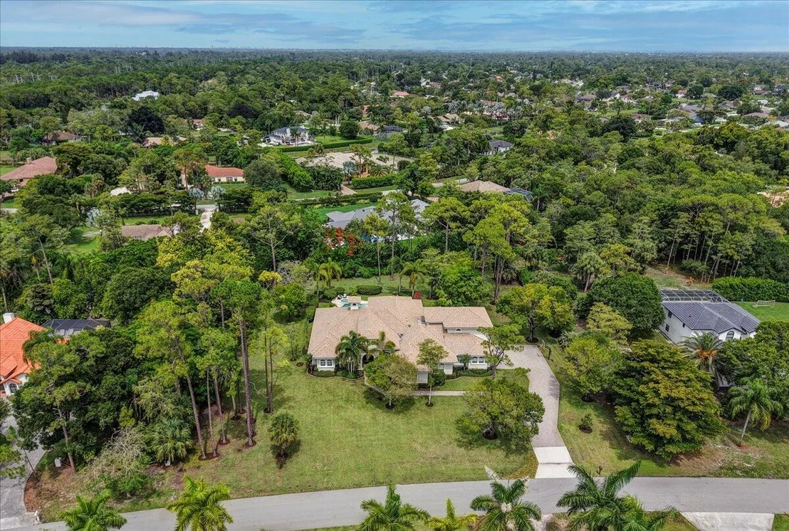 Photo of 378 Squire Drive