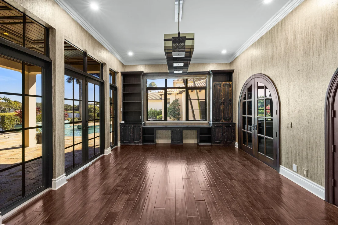 Photo of 9253 Este Lago Drive