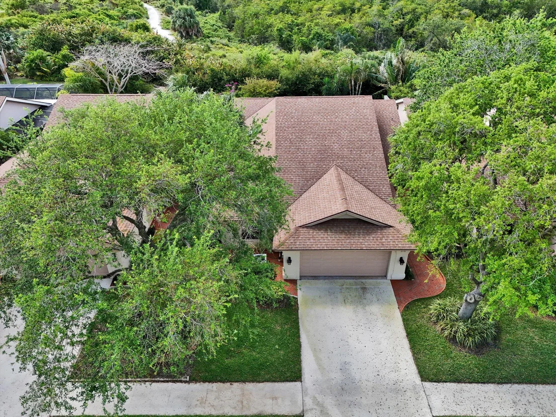 Photo of 316 River Edge Road