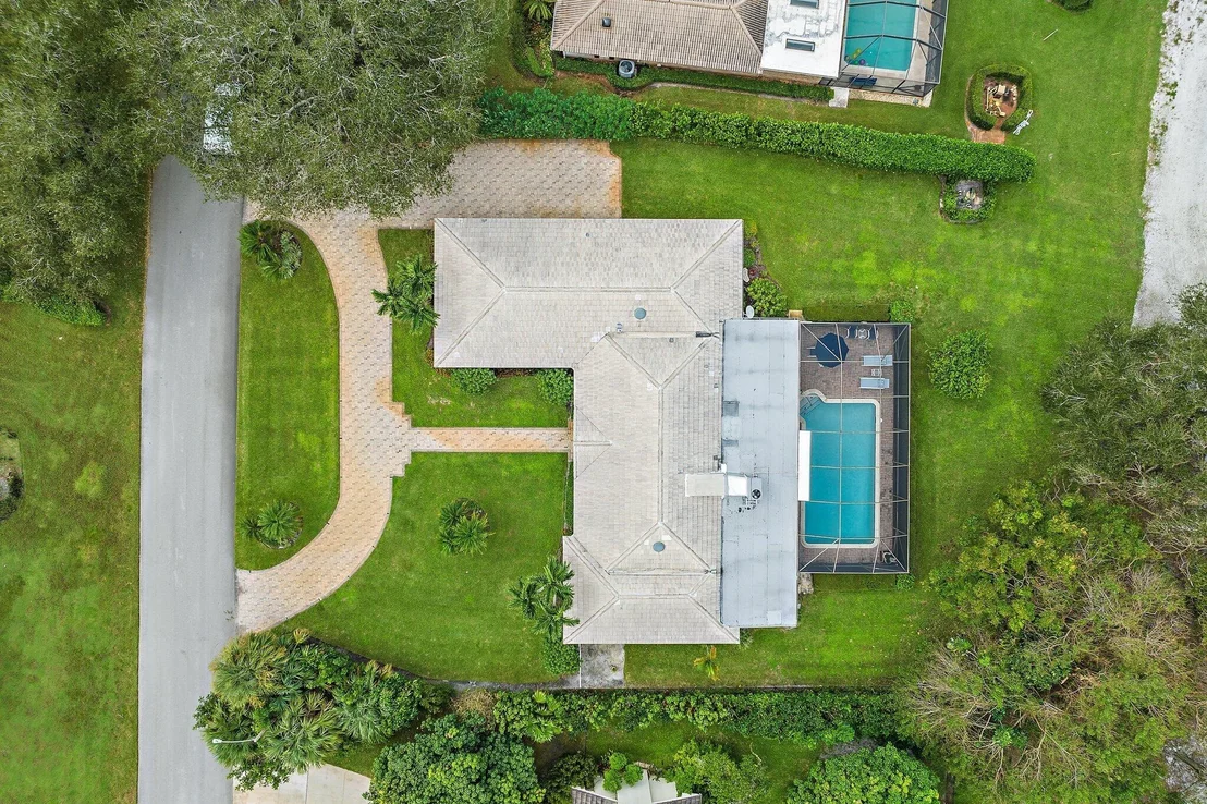 Photo of 138 SE Turtle Creek Drive