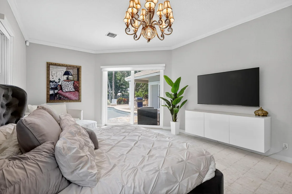 Photo of 7350 Serrano Terrace