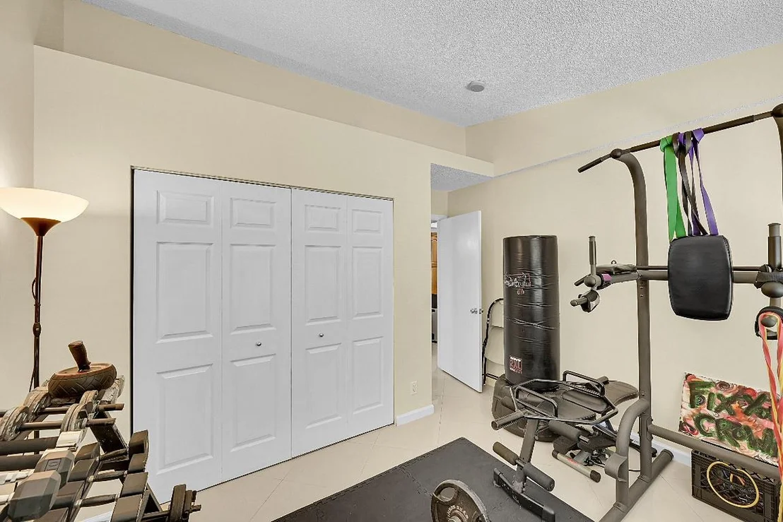 Photo of Unit 4201 at 931 Lyons Road