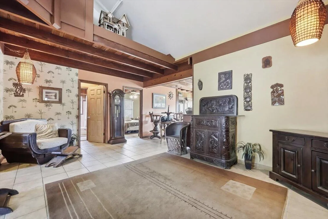 Photo of 6423 Riverland Drive