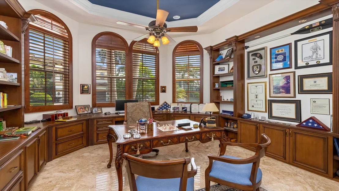 Photo of 929 Banyan Drive