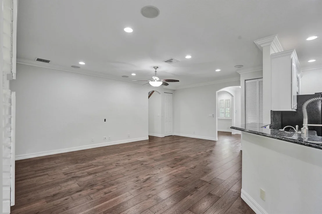 Photo of 115 Edenberry Avenue
