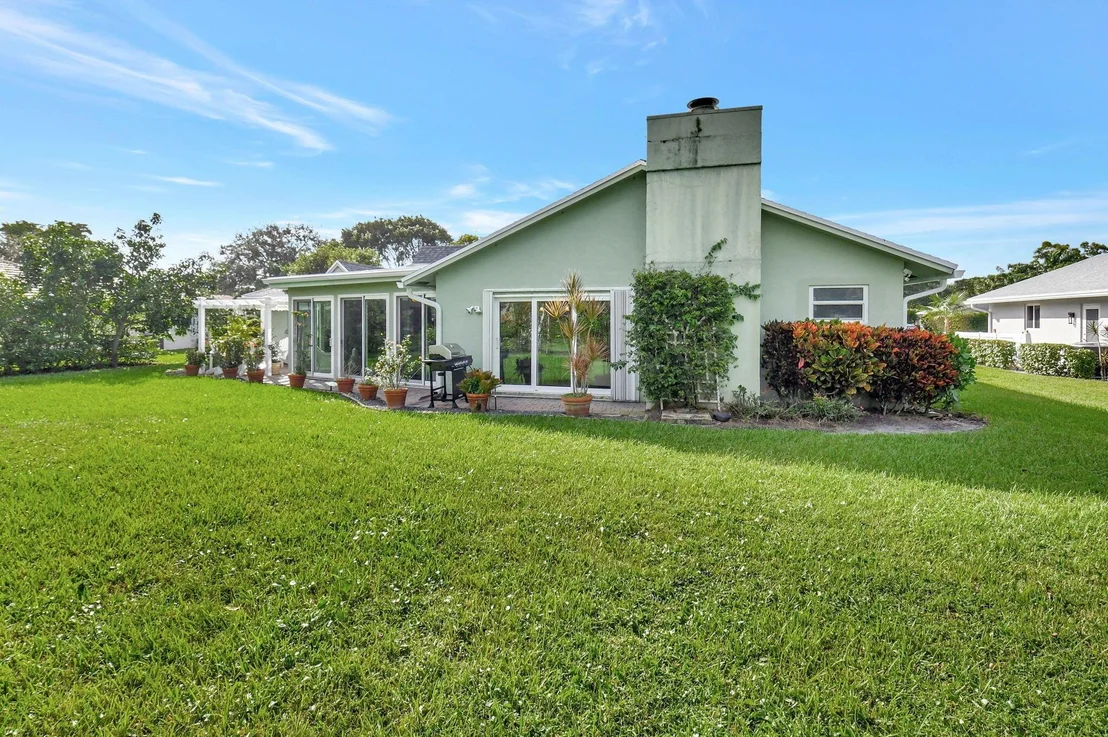 Photo of 3307 Lakeview Drive