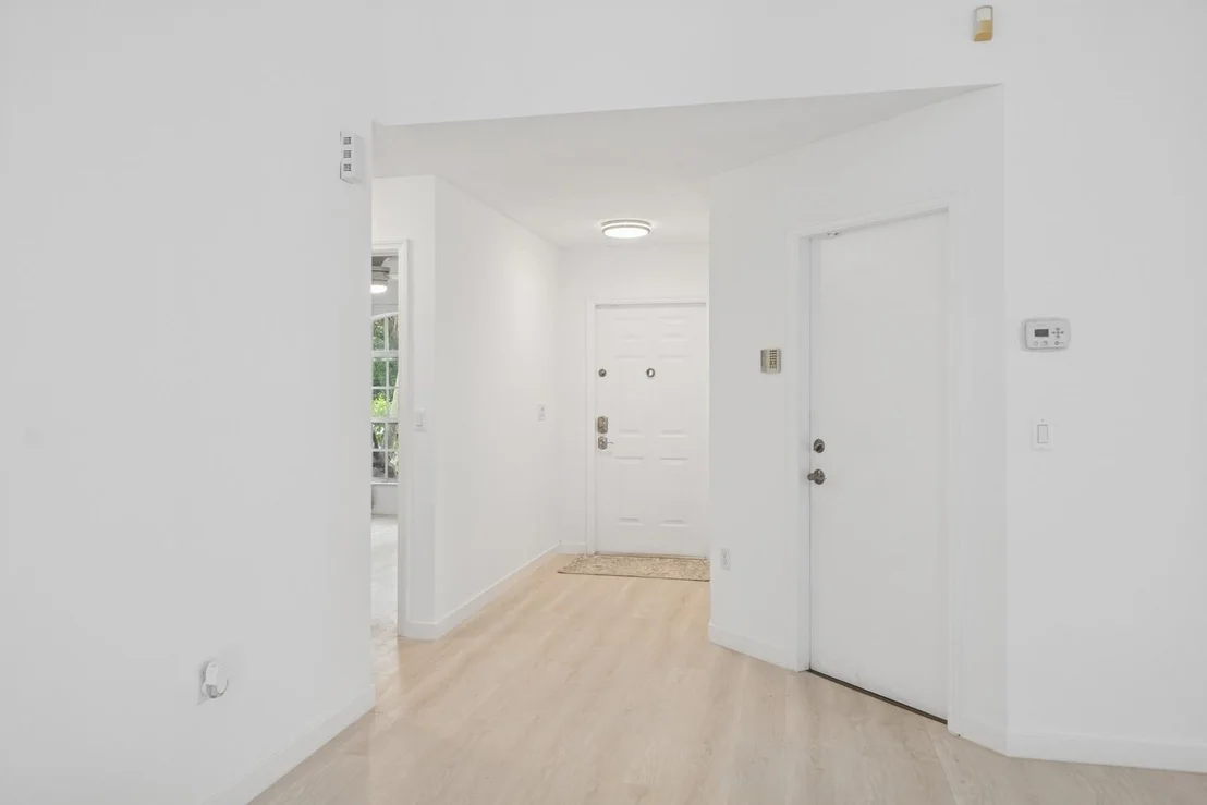 Photo of 64 Gables Boulevard