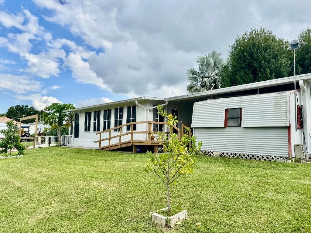 Photo of 1903 SE 30th Street S