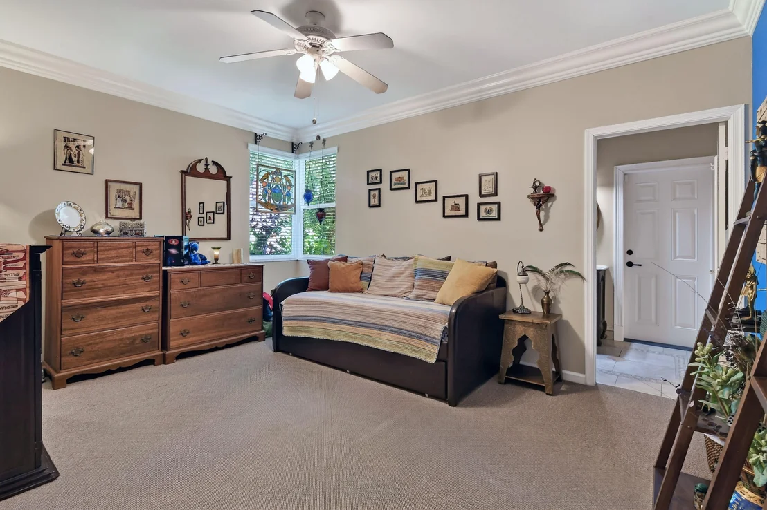 Photo of 153 N River Drive E