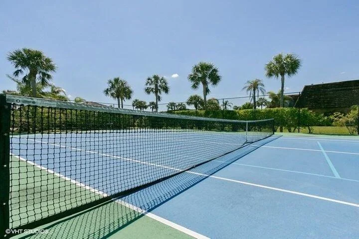 Photo of Unit 18D at 1420 Ocean Way