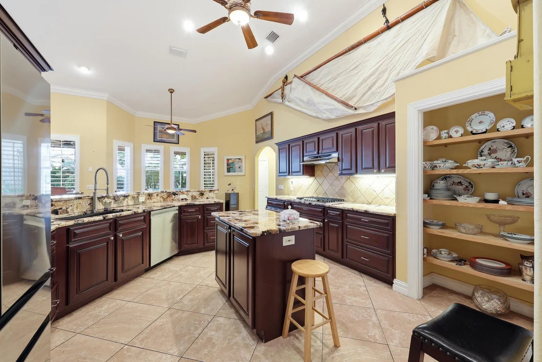 Photo of 2412 SE Saint Lucie Boulevard