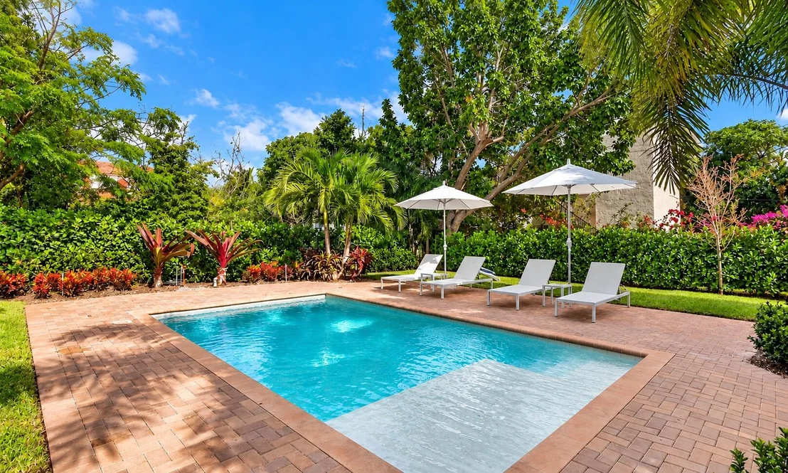 Photo of 225 Monroe Drive