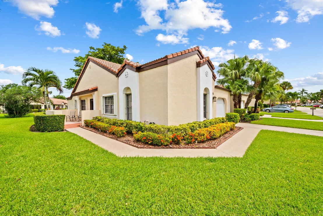 Photo of 8209 WATERLINE Drive