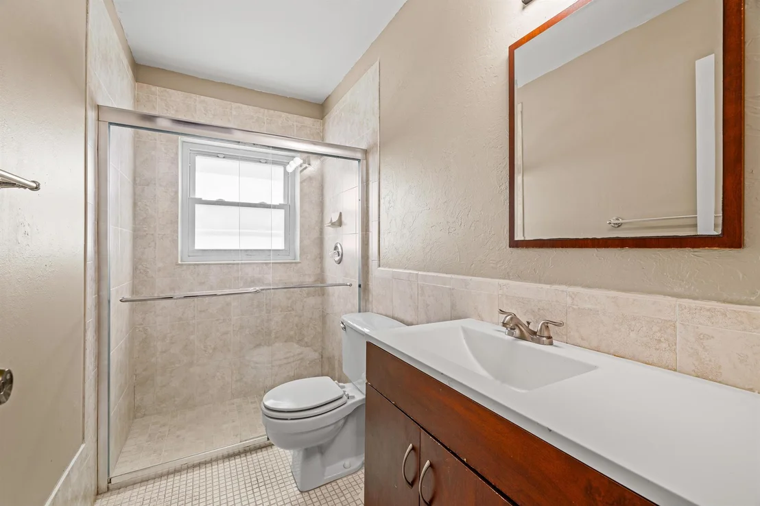 Photo of 6961 Southgate Boulevard